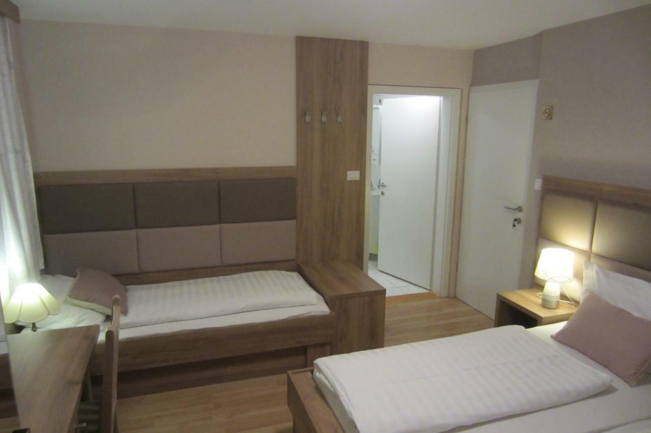 Mlaka pri Kranju Homestay Sres מראה חיצוני תמונה